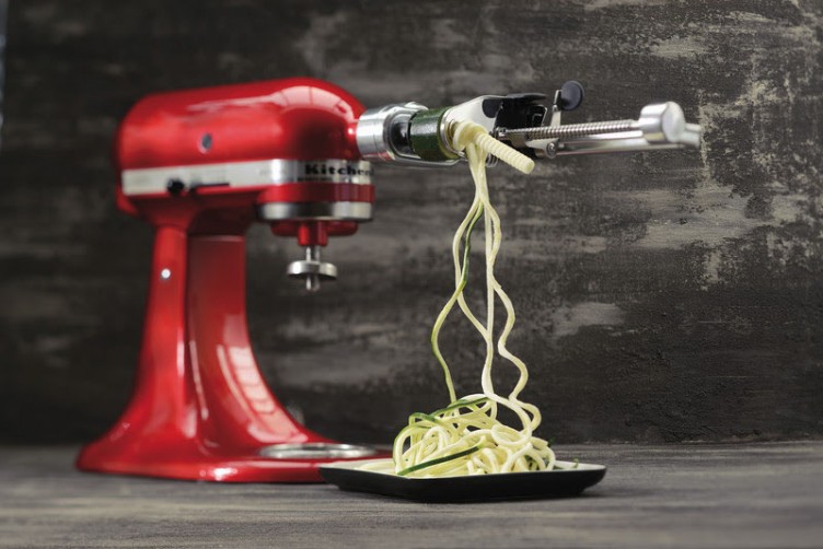 Kitchenaid Introduceert Spiraalsnijder Voor Haar Mixers Gadgetgear Nl